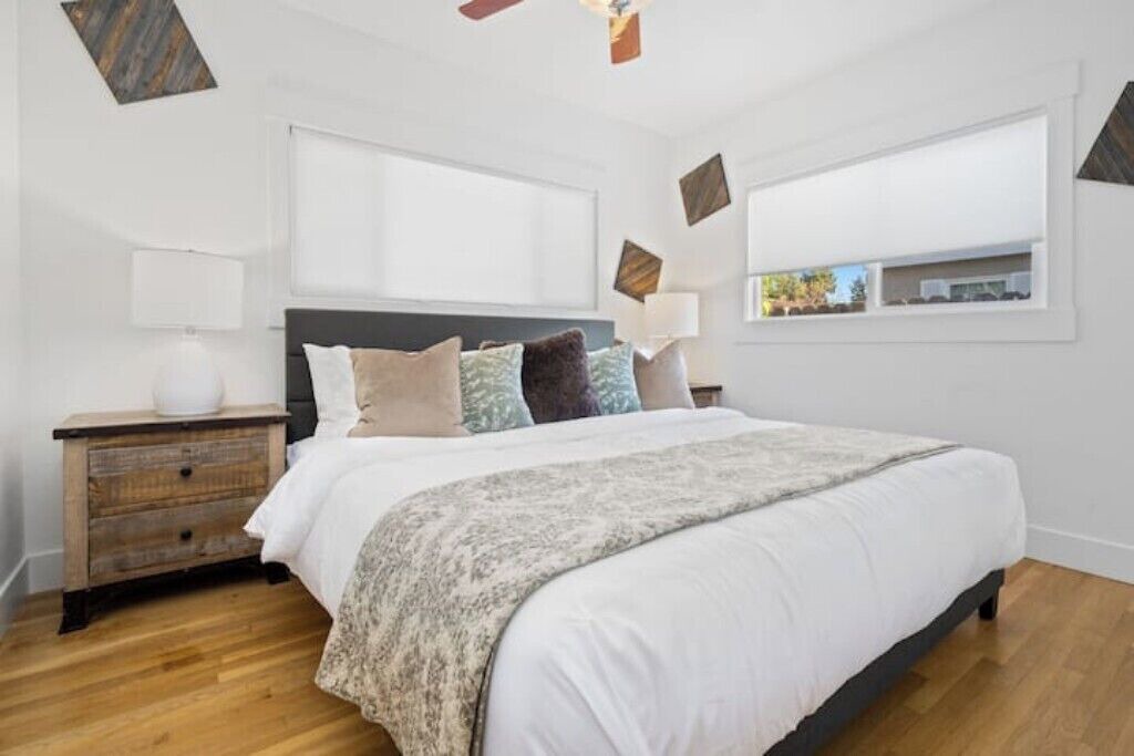 Photo of Bedroom in Lakewood Village