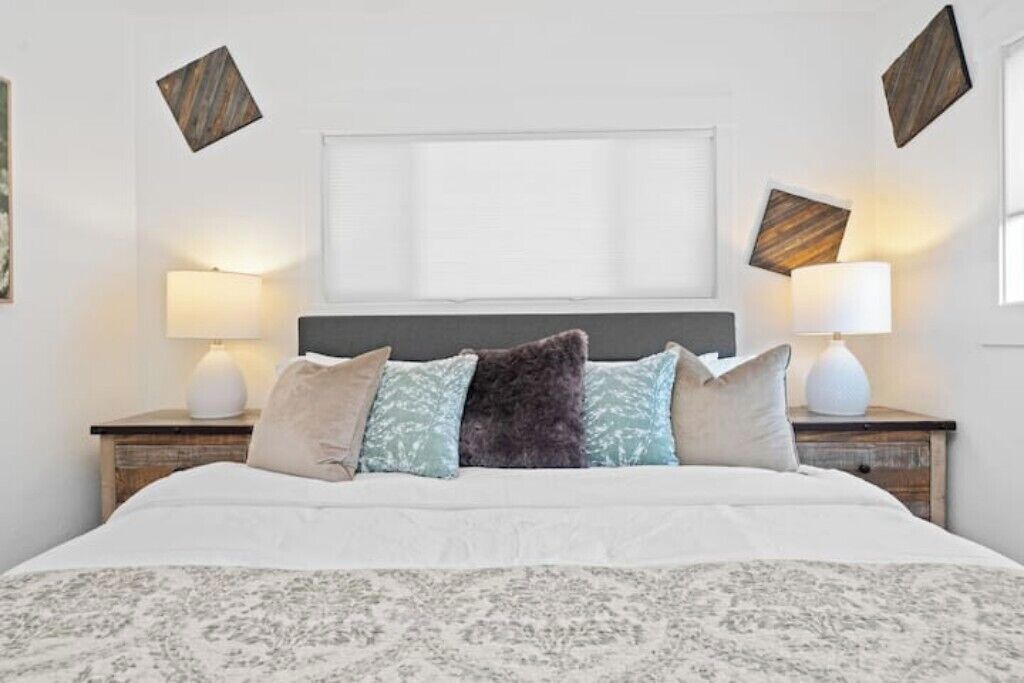 Photo of Bedroom in Lakewood Village