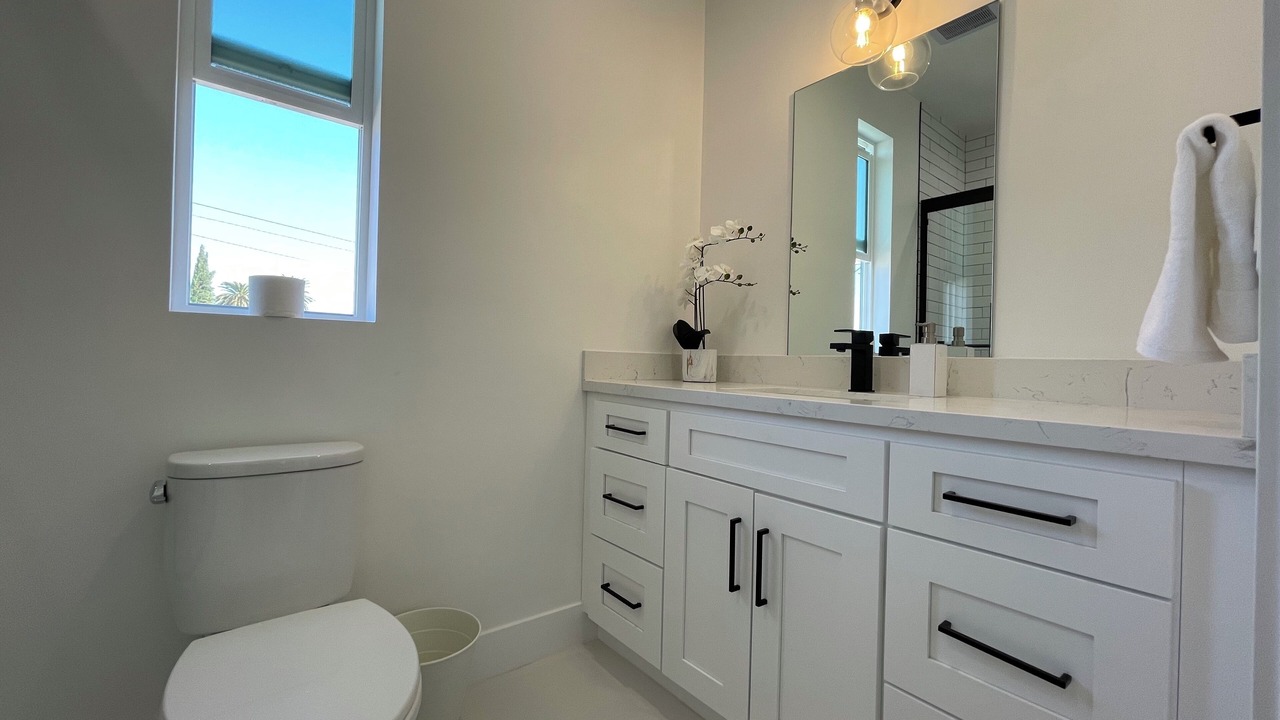 Photo of Bathroom in Wilshire