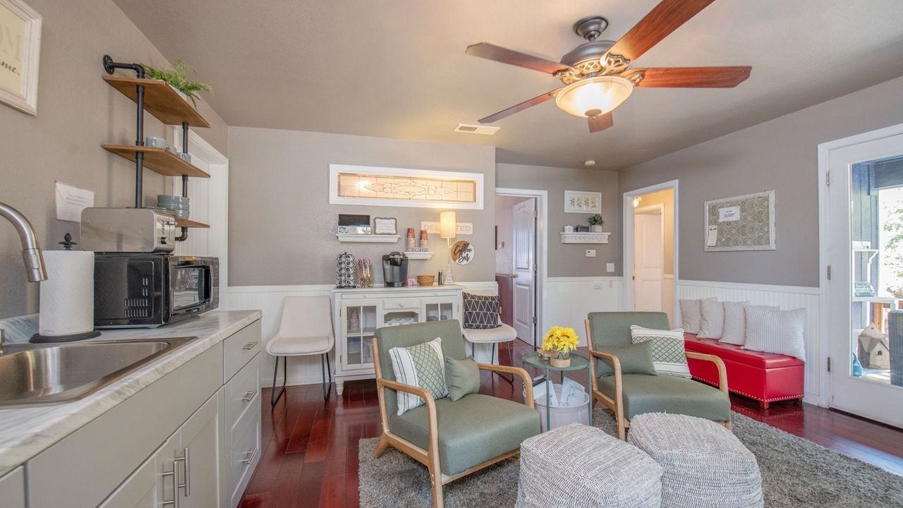Photo of Livingroom in Shaver Lake