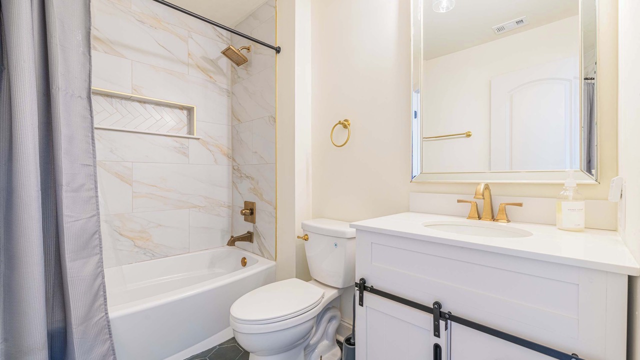 Photo of Bathroom in Eufaula