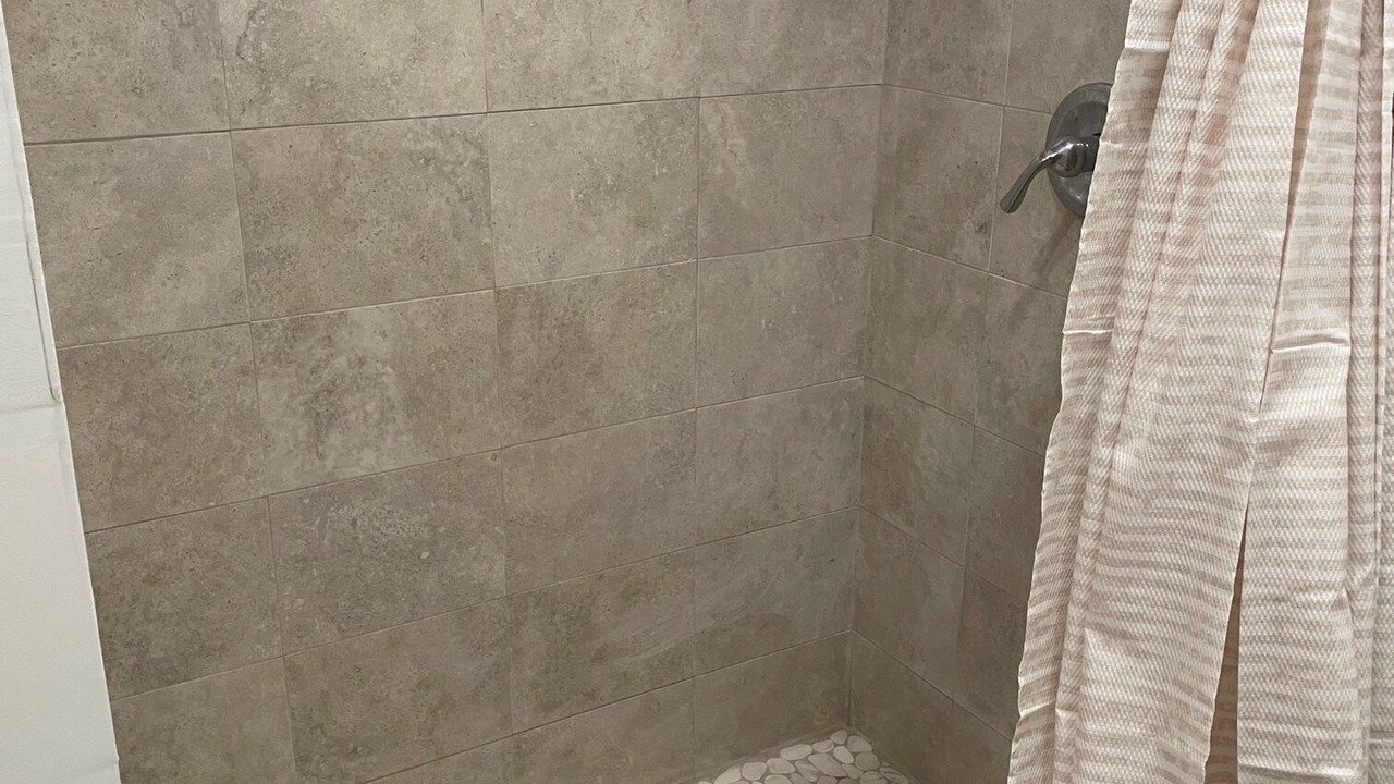 Photo of Bathroom in Green Turtle Cay