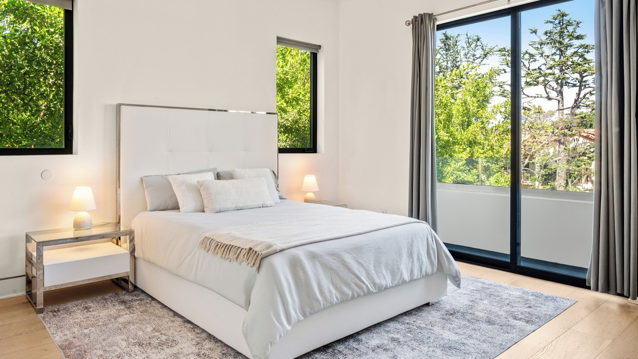 Photo of Bedroom in Mid City