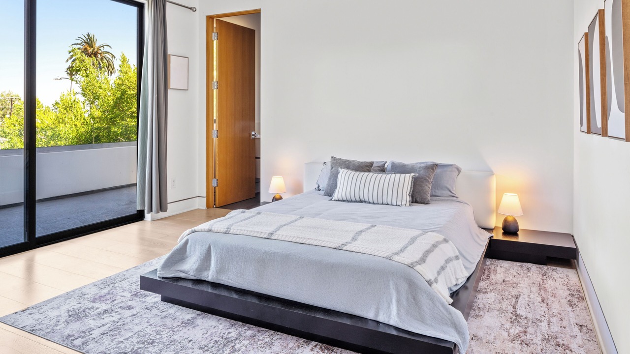 Photo of Bedroom in Mid City