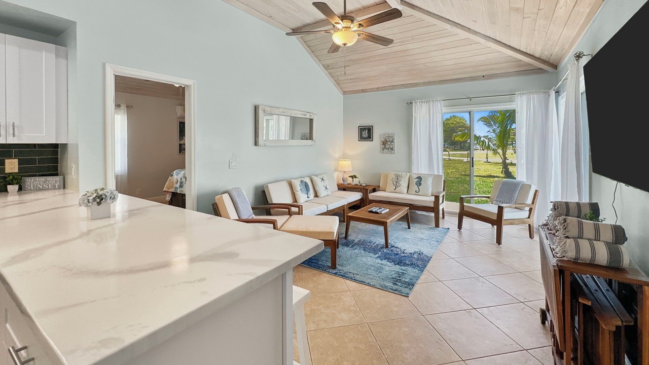 Photo of Livingroom in Treasure Cay