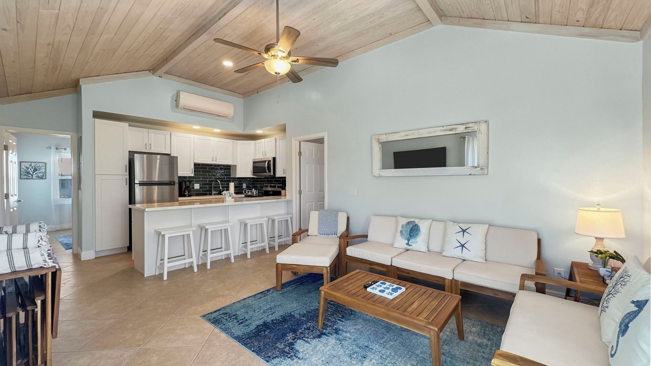 Photo of Livingroom in Treasure Cay