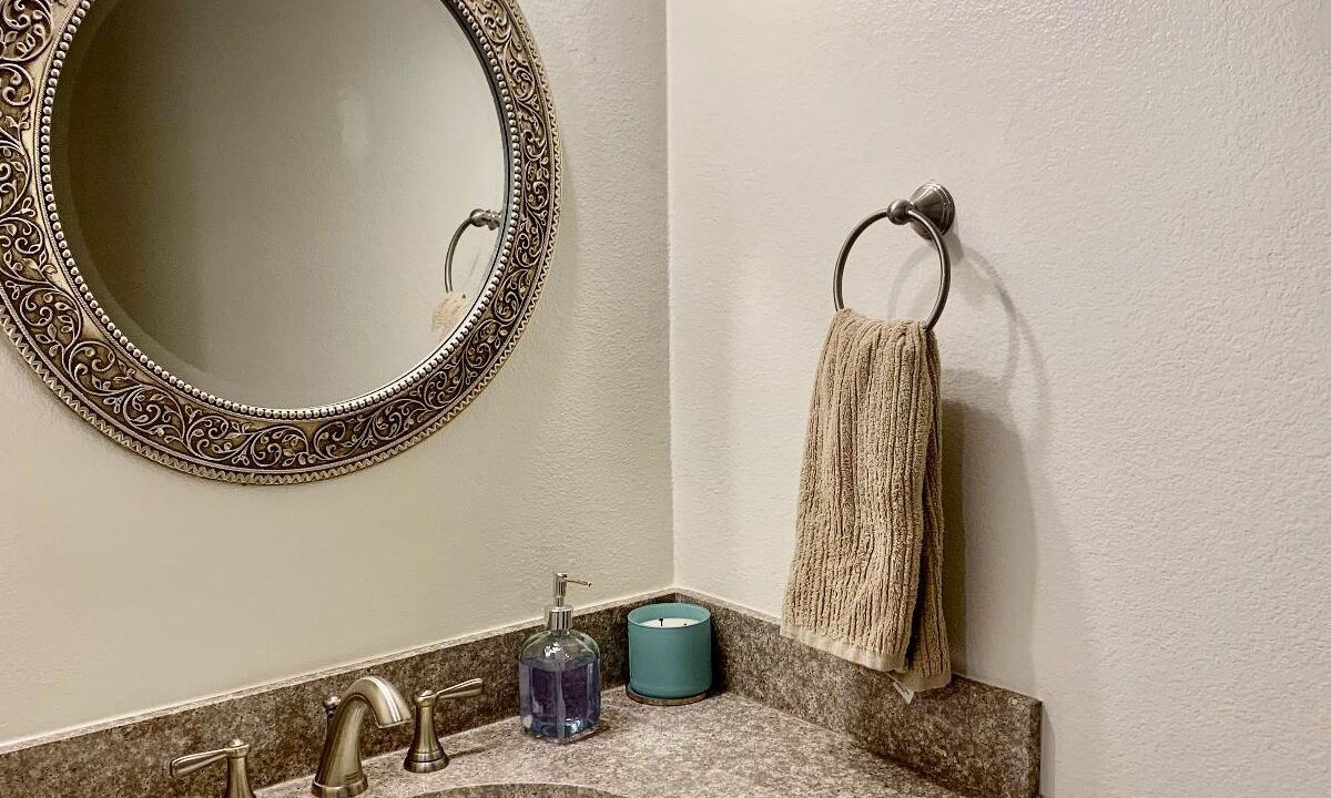Photo of Bathroom in Palisades Highlands