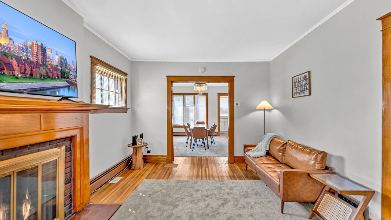 Photo of Livingroom in Niagara Falls