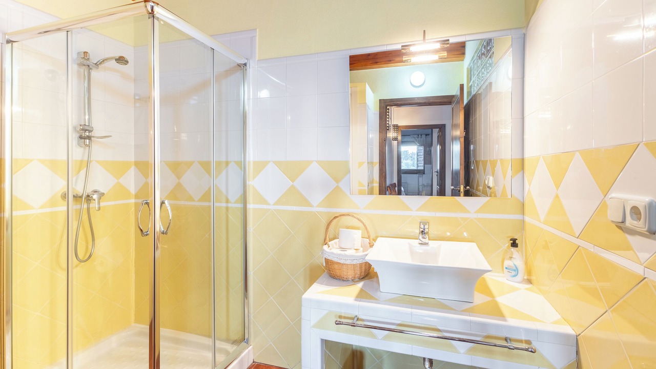 Photo of Bathroom in Fresnedillas de la Oliva
