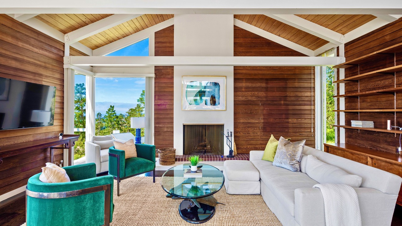 Photo of Livingroom in Pebble Beach