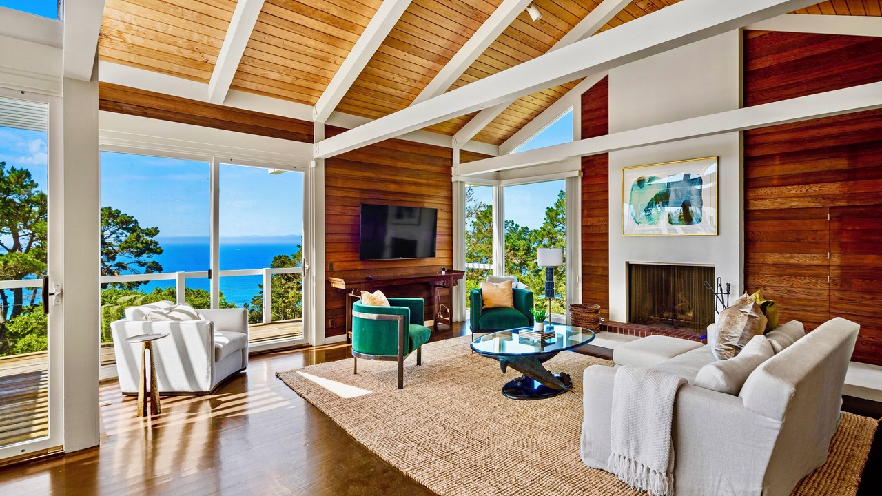 Photo of Livingroom in Pebble Beach