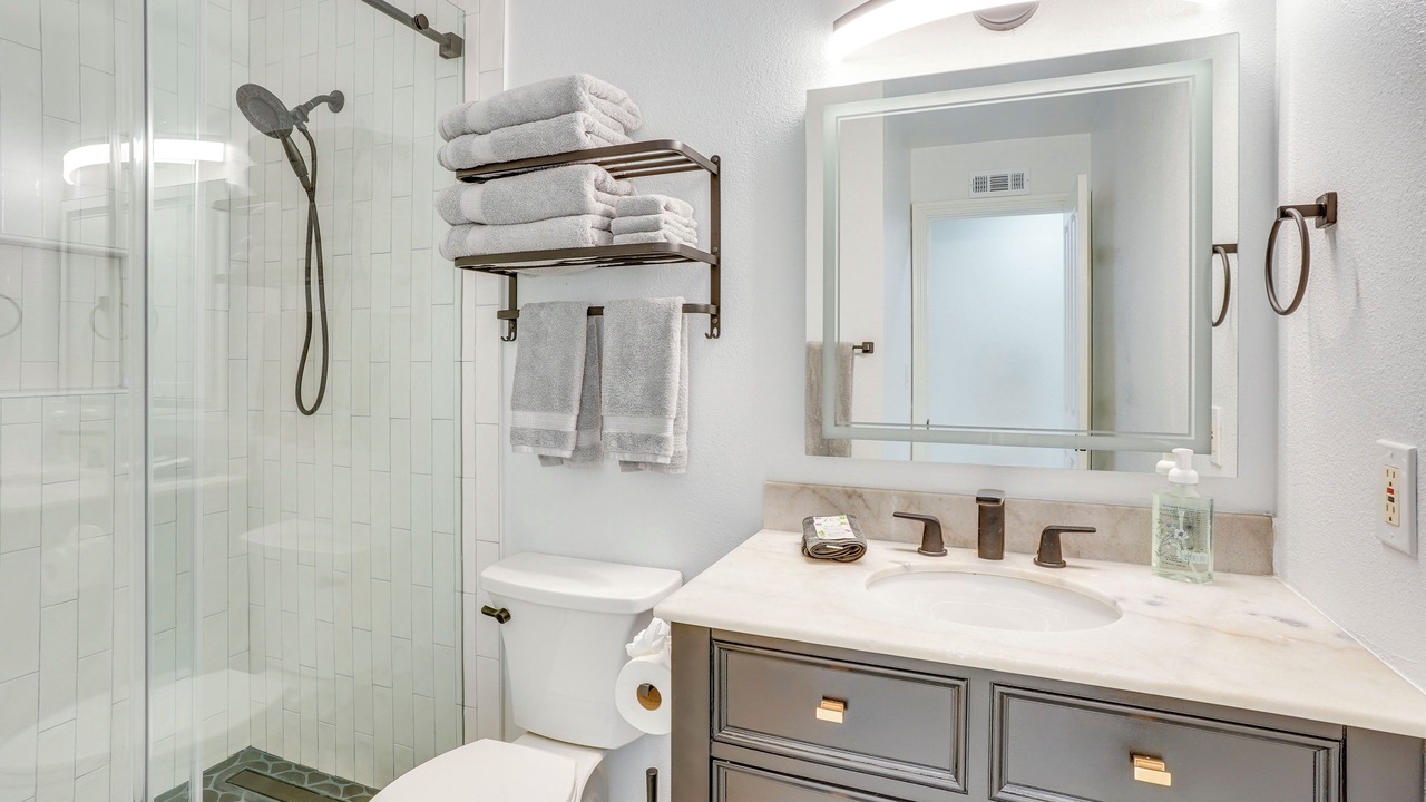 Photo of Bathroom in North Tustin