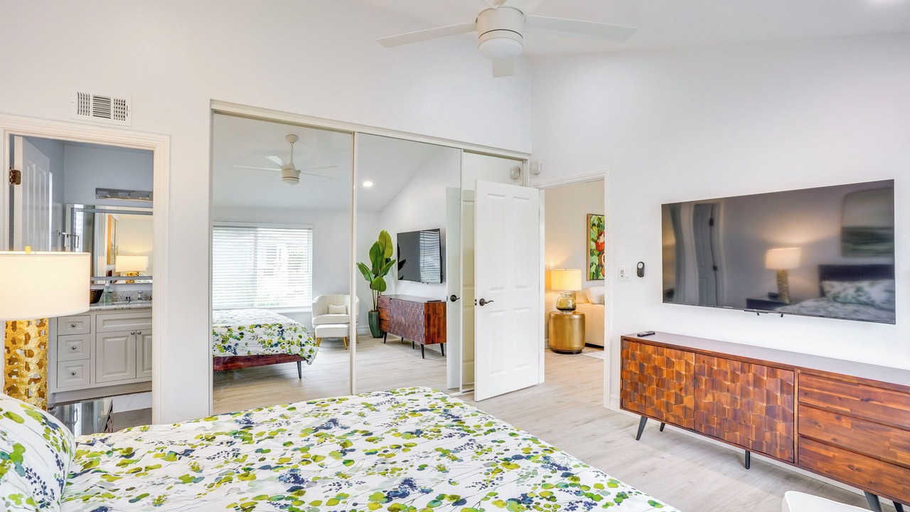 Photo of Bedroom in North Tustin