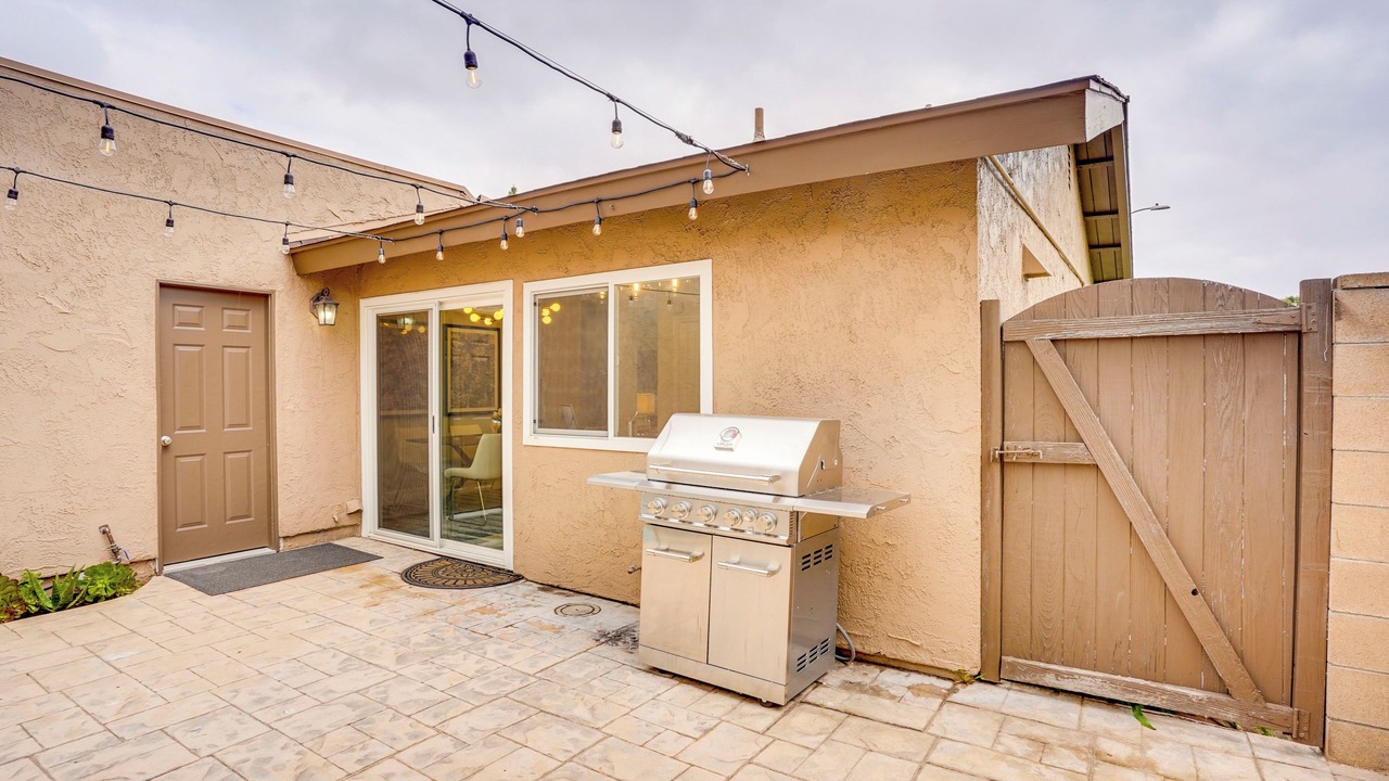 Photo of Patio Balcony in North Tustin