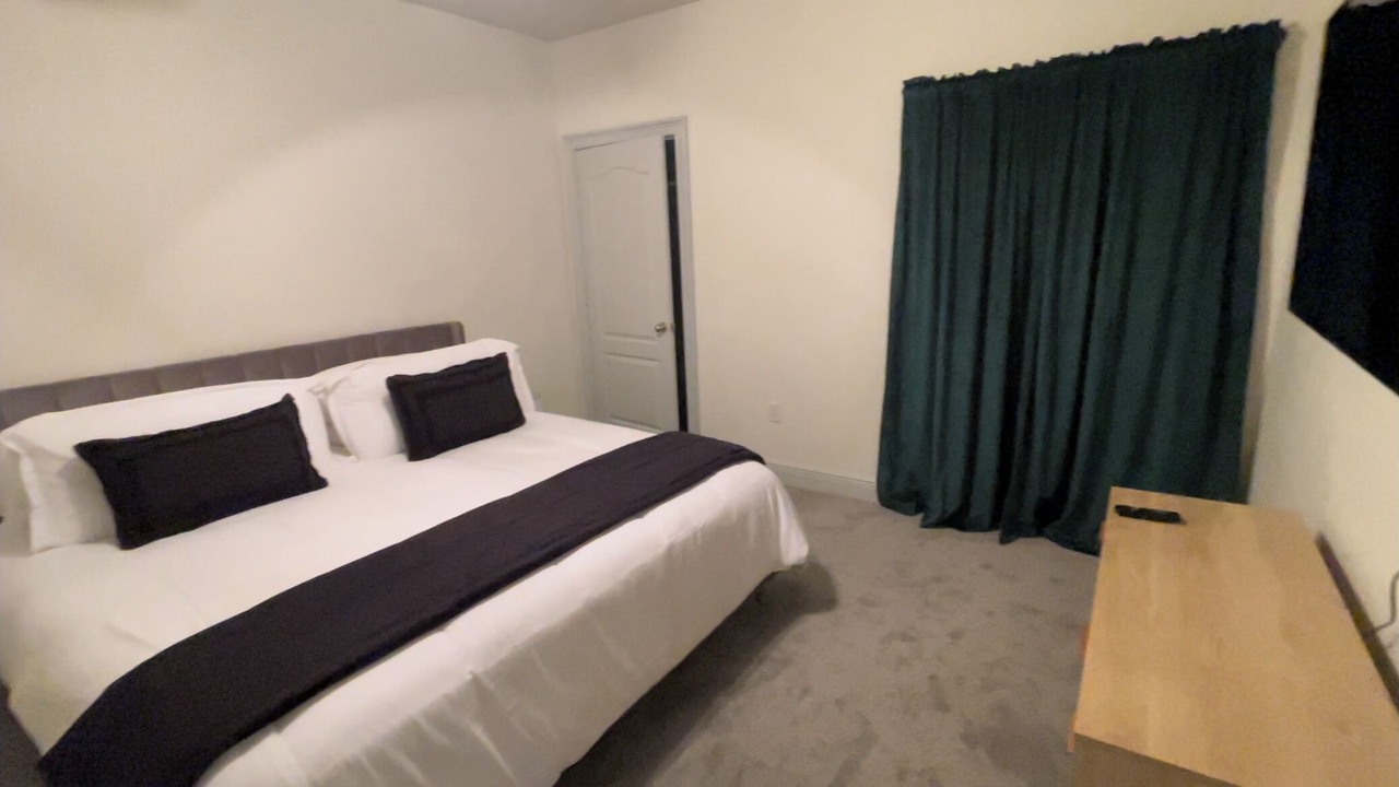 Photo of Bedroom in Tuscaloosa