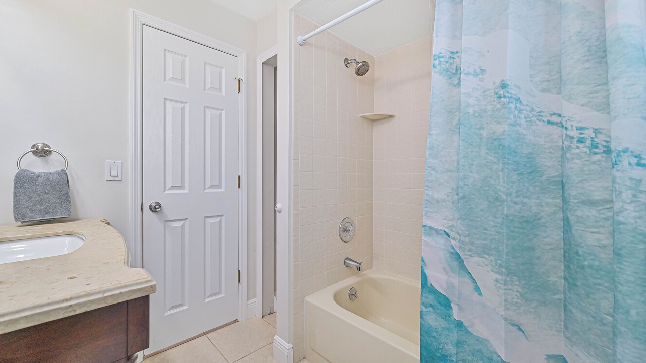 Photo of Bathroom in San Carlos Park