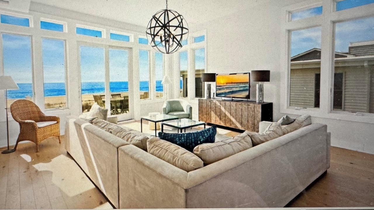 Photo of Livingroom in Surf City