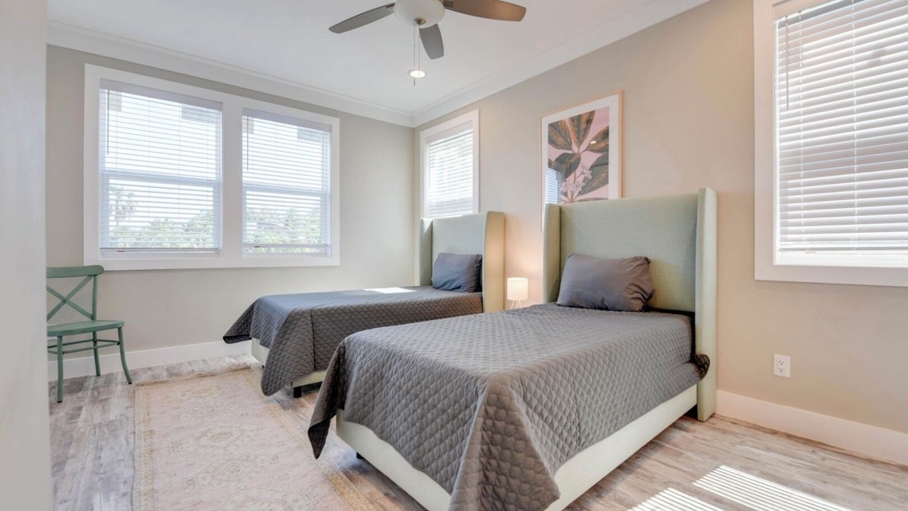 Photo of Bedroom in Midtown