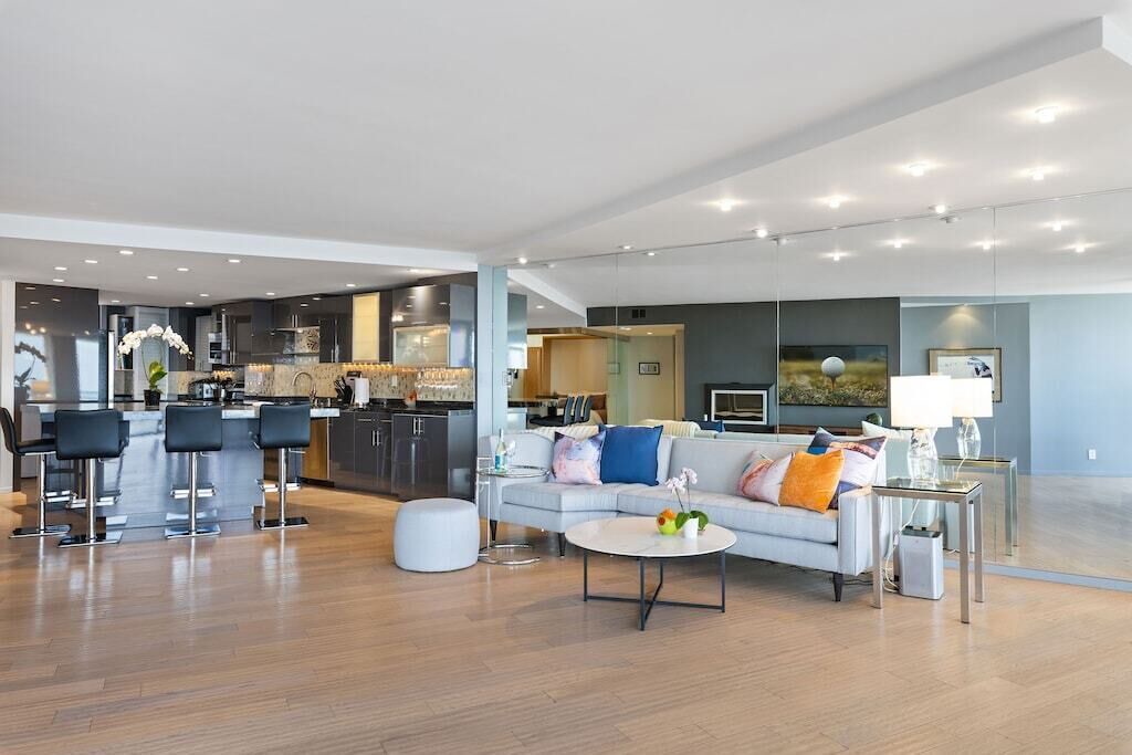 Photo of Livingroom in Marina del Rey
