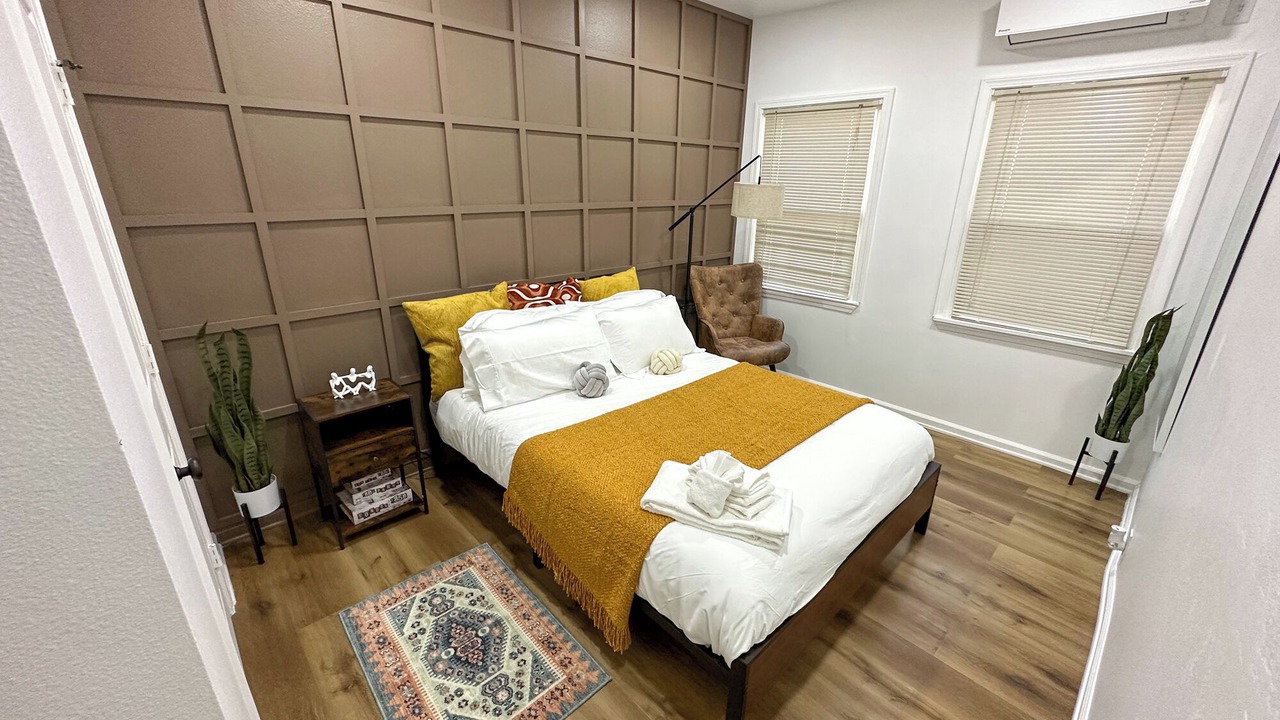 Photo of Bedroom in Florence-Graham