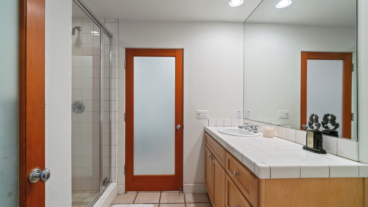 Photo of Bathroom in Silver Strand