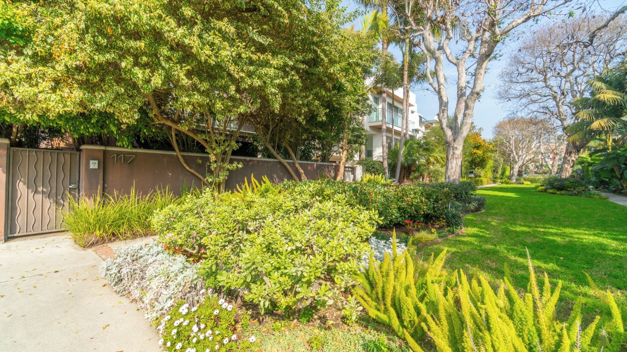 Photo of Outdoor in Silver Strand