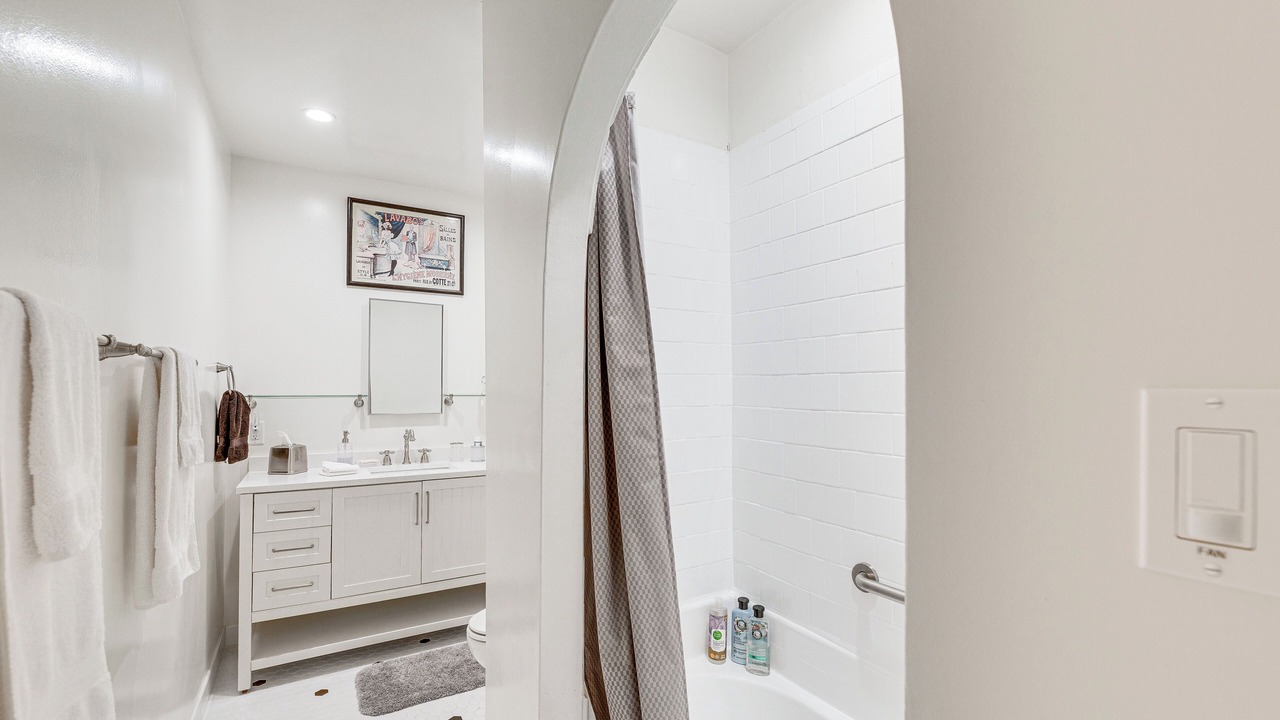 Photo of Bathroom in West Hollywood