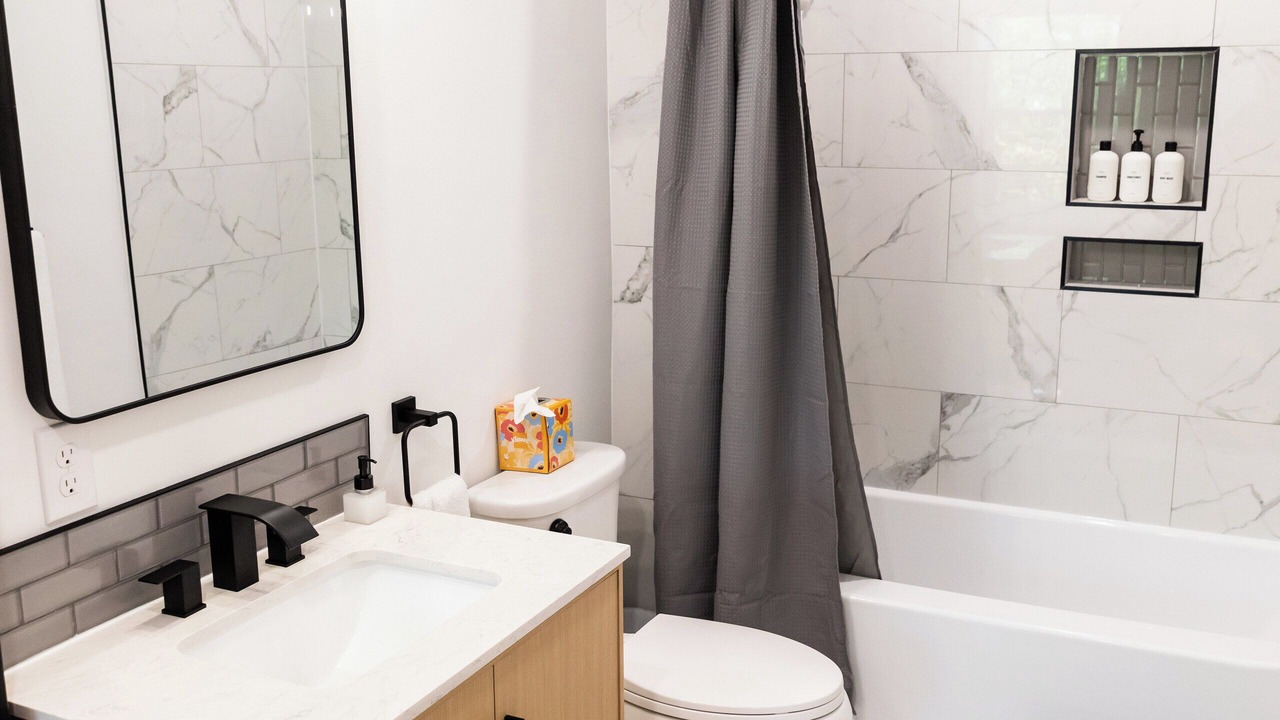 Photo of Bathroom in East Pensacola Heights