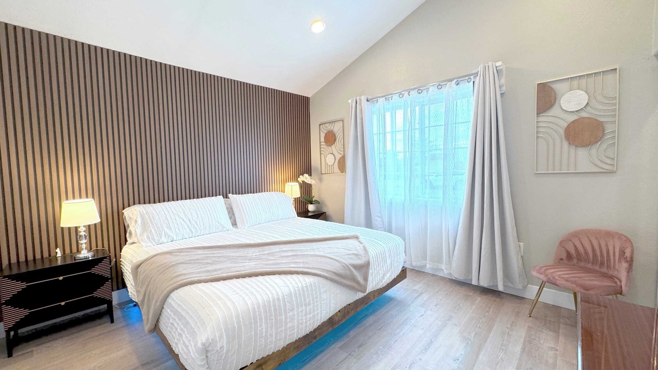 Photo of Bedroom in Sherwood Forest and Thistle Development