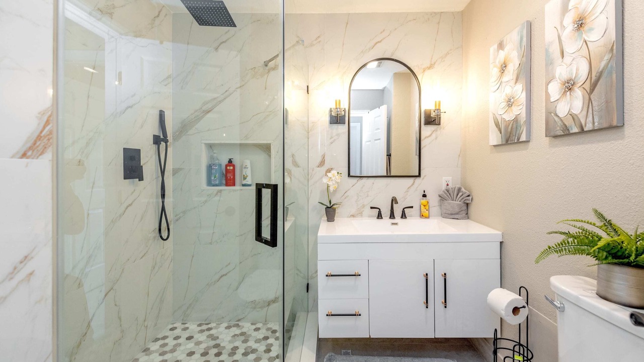 Photo of Bathroom in Sherwood Forest and Thistle Development