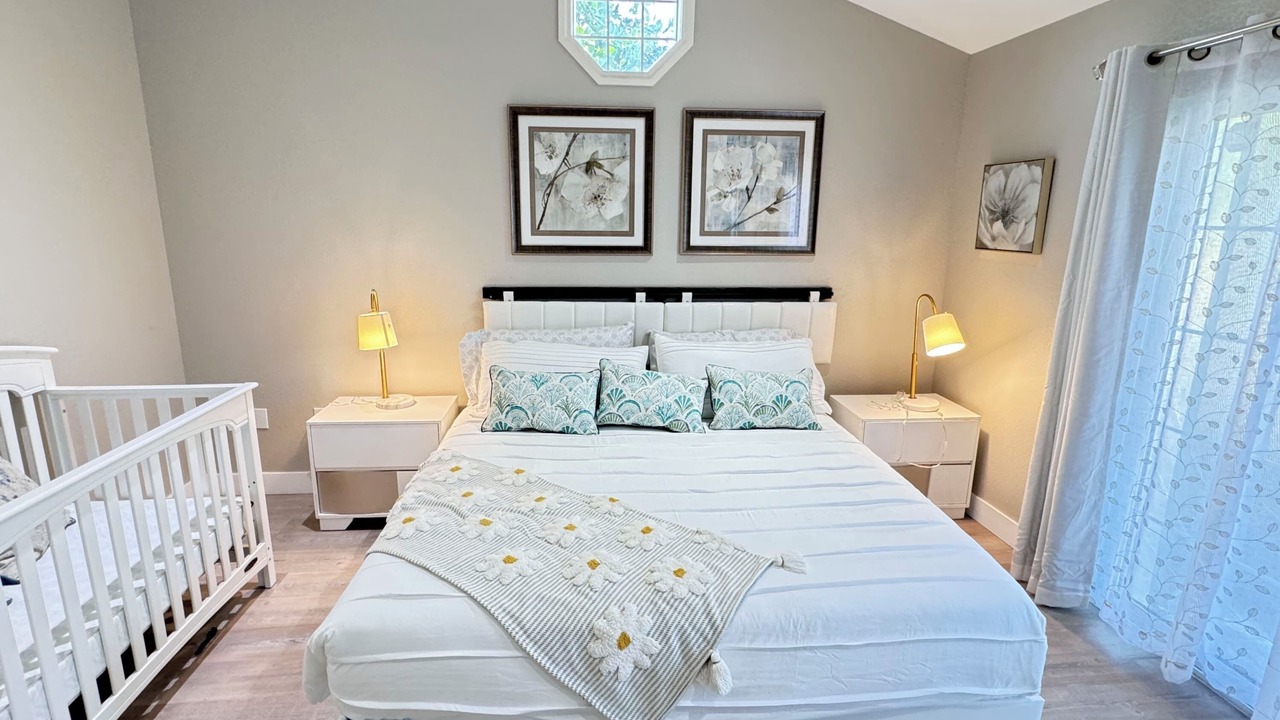Photo of Bedroom in Sherwood Forest and Thistle Development