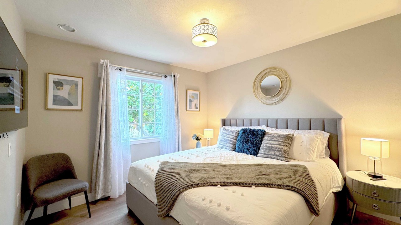 Photo of Bedroom in Sherwood Forest and Thistle Development