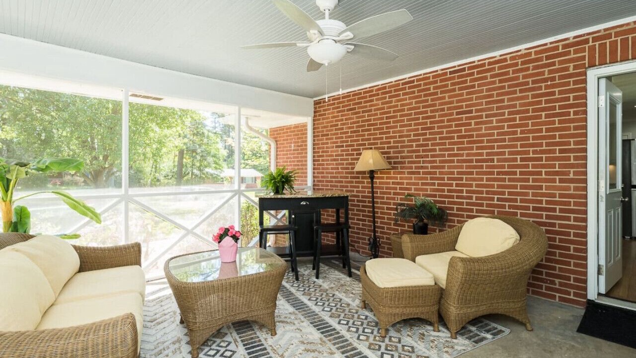 Photo of Livingroom in Cary