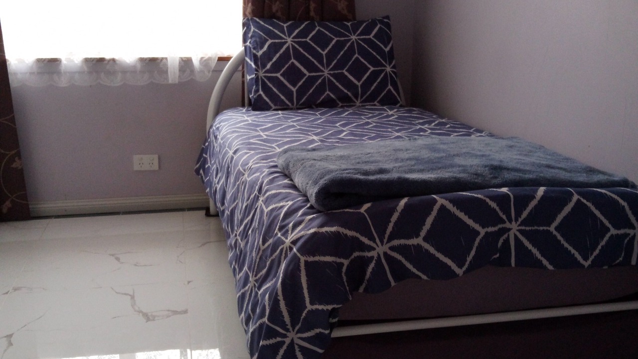Photo of Bedroom in Kennington