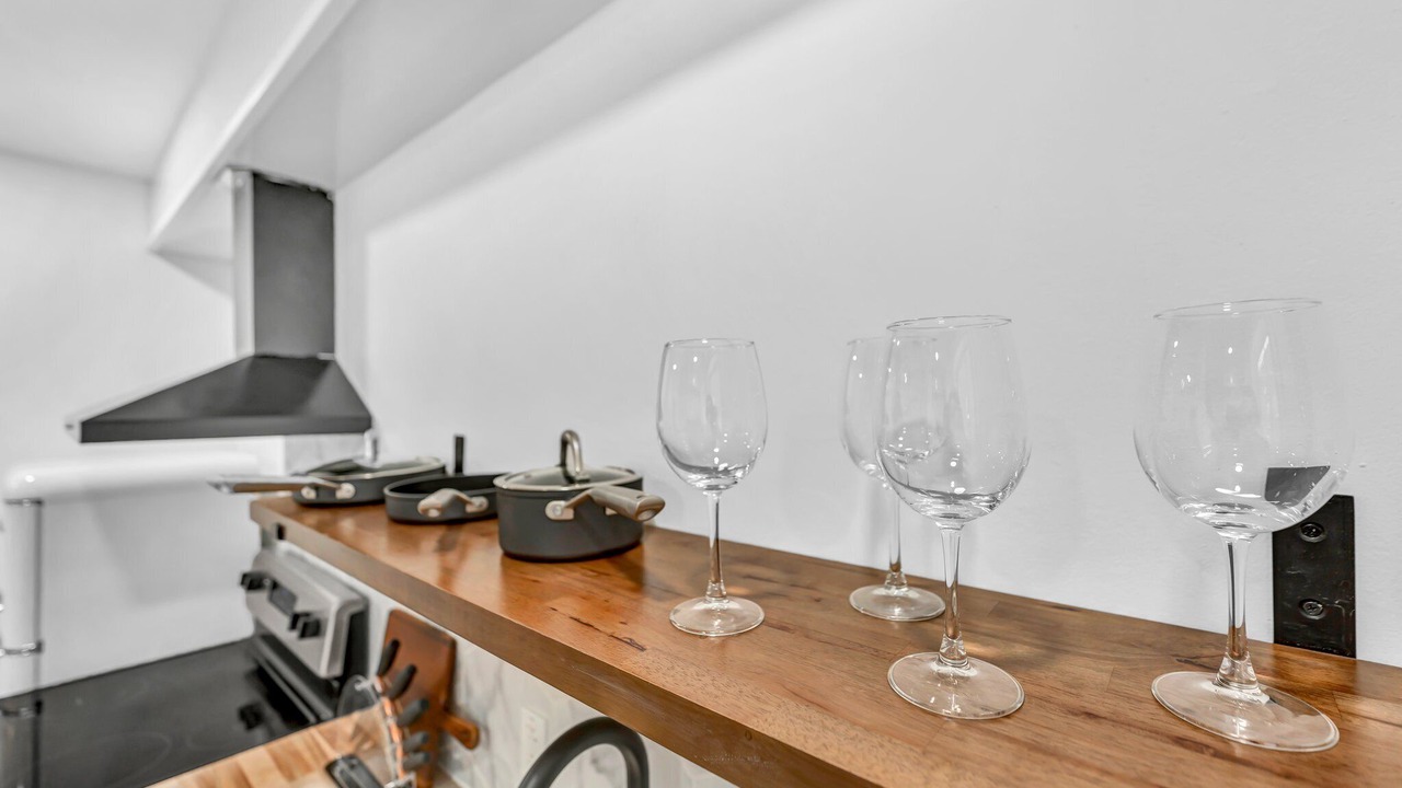Photo of Kitchen in Downtown Niagara Falls