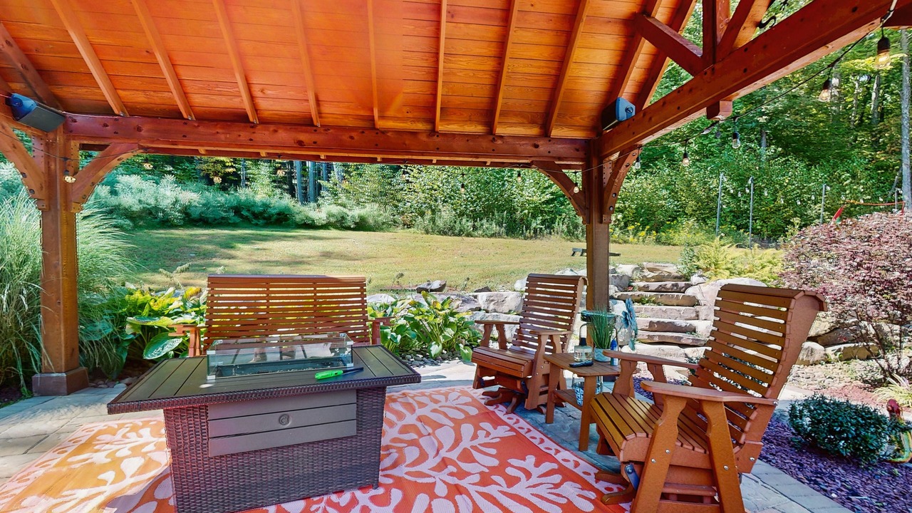 Photo of Patio Balcony in Town of Lloyd