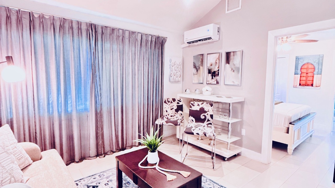 Photo of Livingroom in Coral Way
