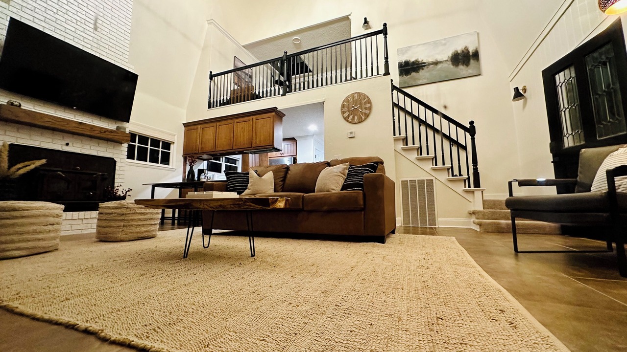 Photo of Livingroom in Rogersville