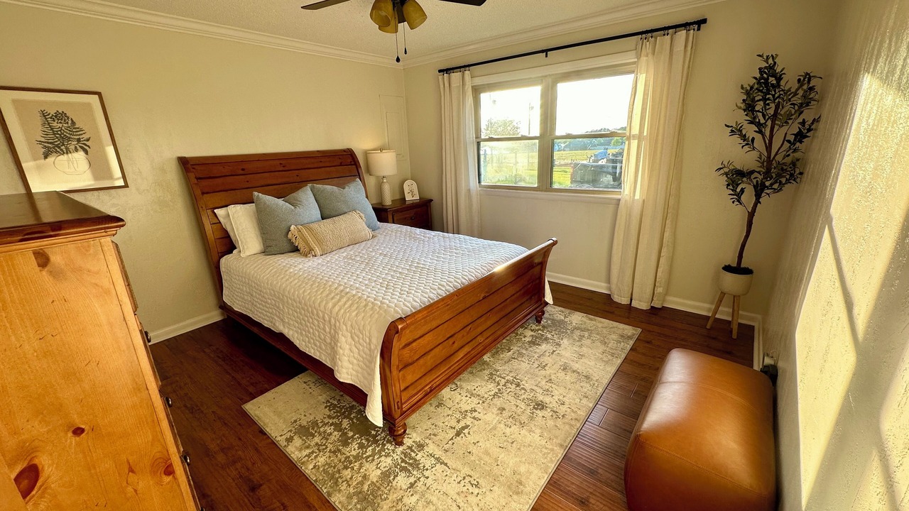 Photo of Bedroom in Rogersville