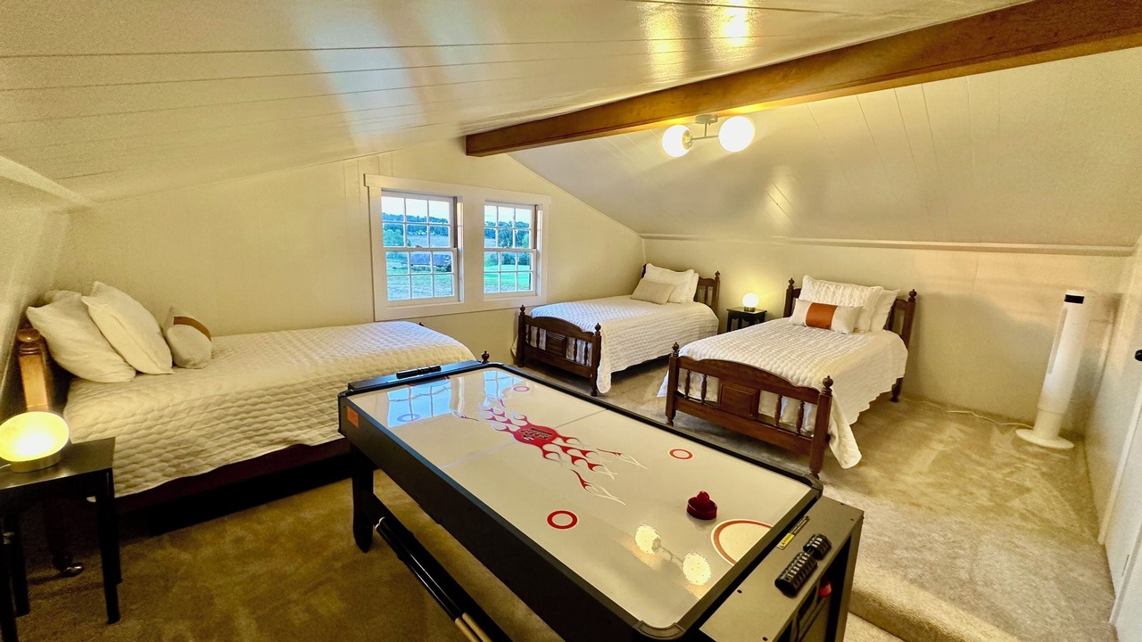 Photo of Bedroom in Rogersville