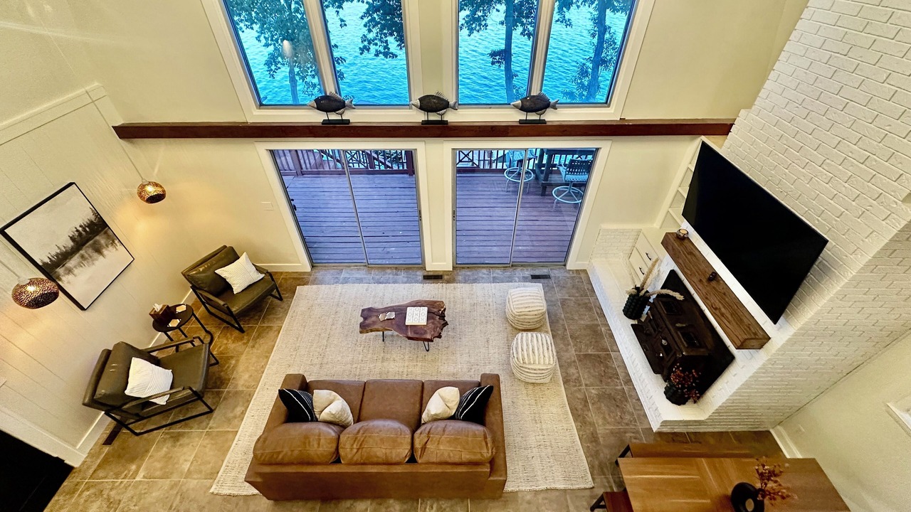 Photo of Livingroom in Rogersville