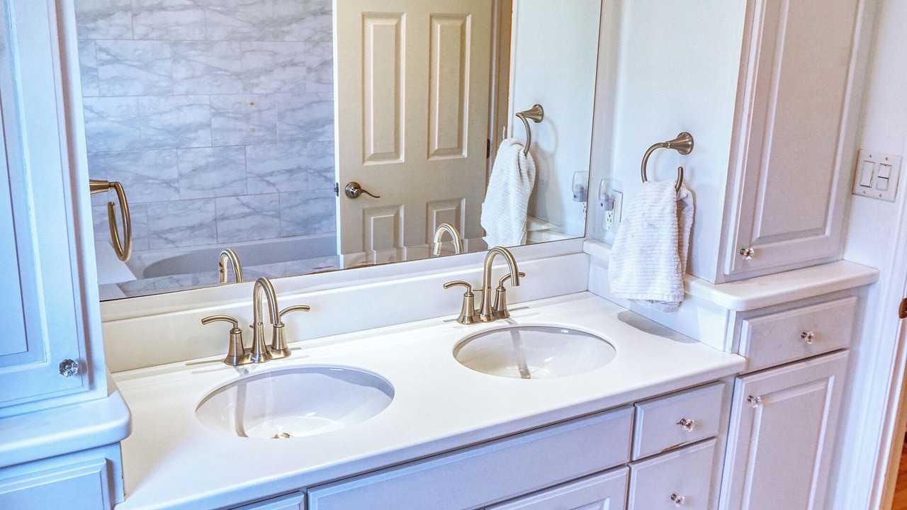 Photo of Bathroom in Williamsville