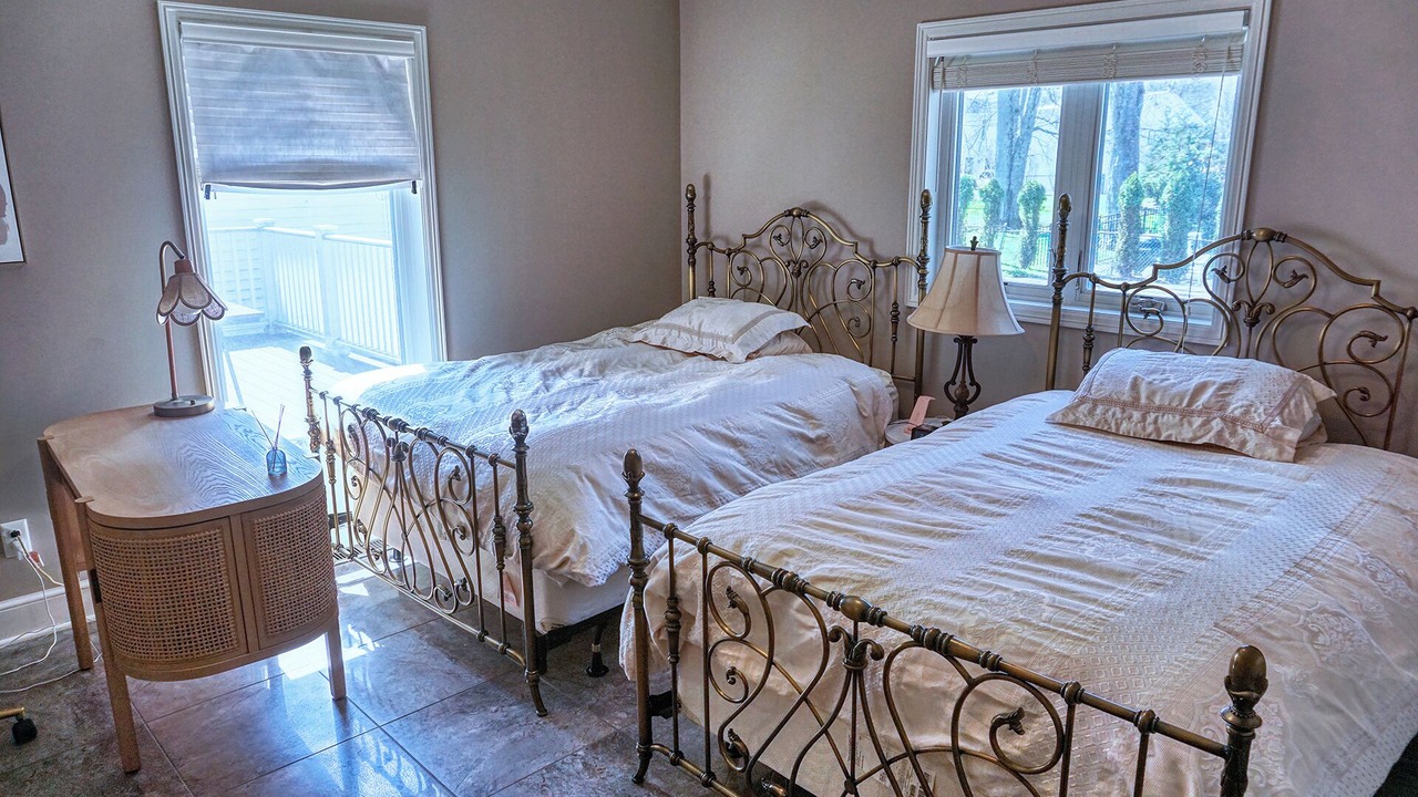 Photo of Bedroom in Williamsville