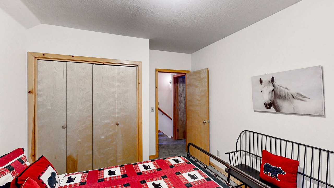 Photo of Bedroom in Tahoe Pines