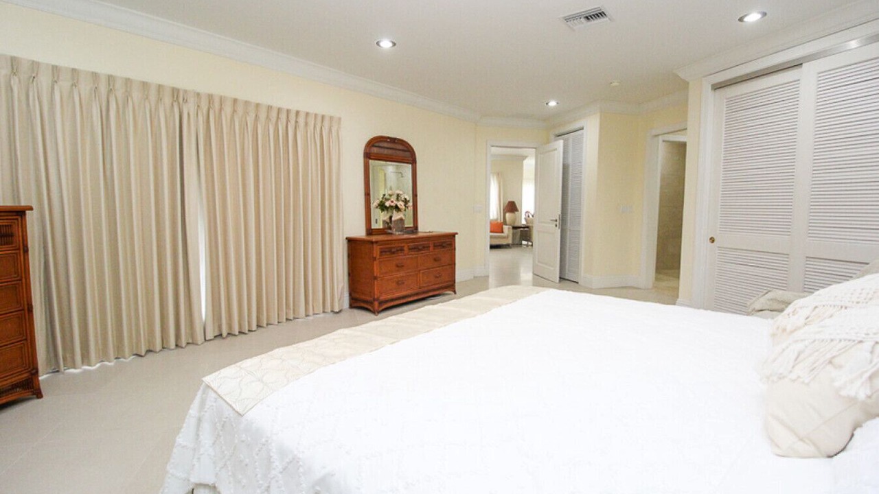 Photo of Bedroom in Bahamia West