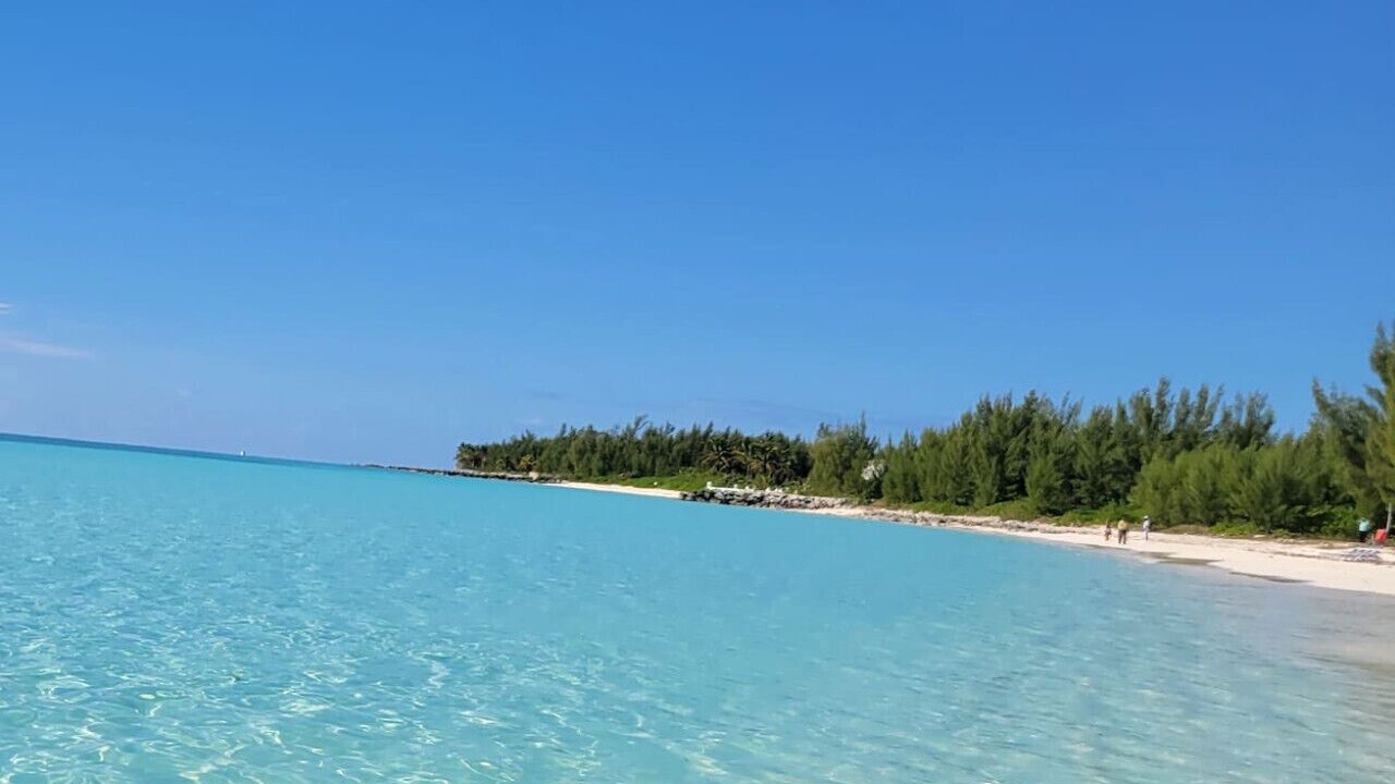 Photo of Others in Bahamia West