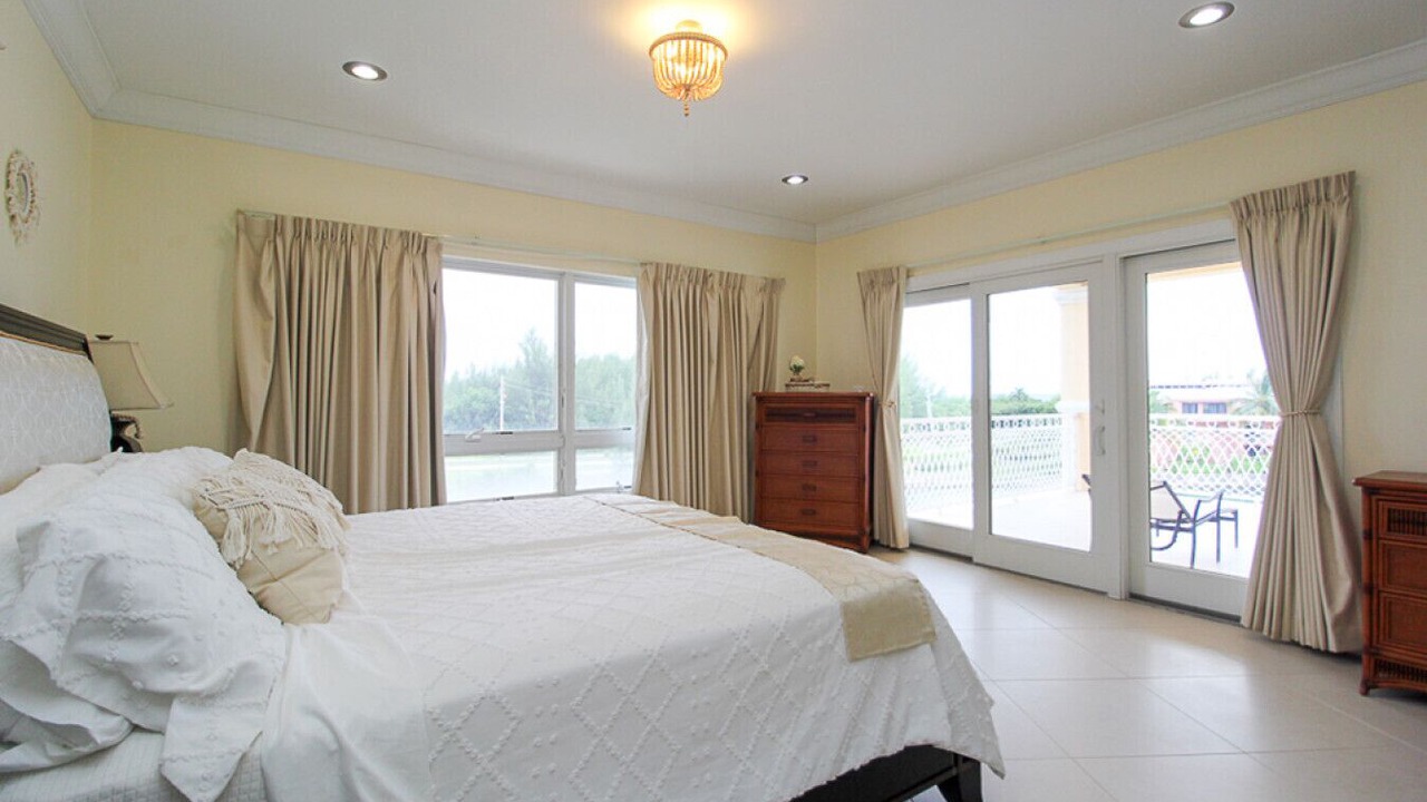 Photo of Bedroom in Bahamia West