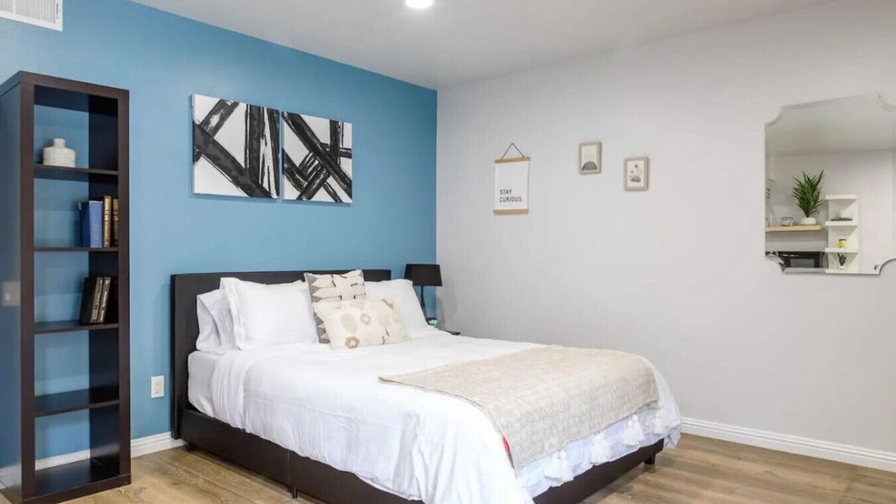 Photo of Bedroom in Valley Village
