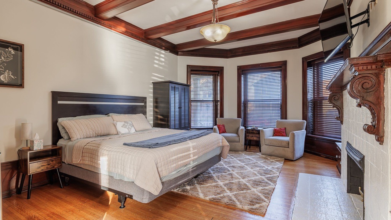 Photo of Bedroom in East Avenue