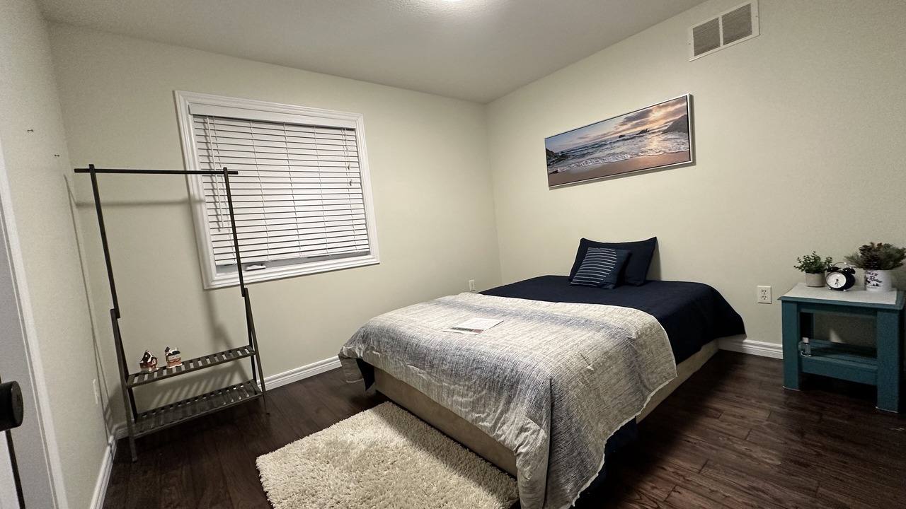 Photo of Bedroom in Grand River South